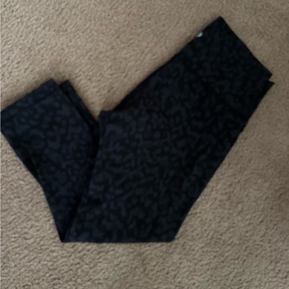 lululemon athletica Pants - lululemon athletica Black Patterned Leggings